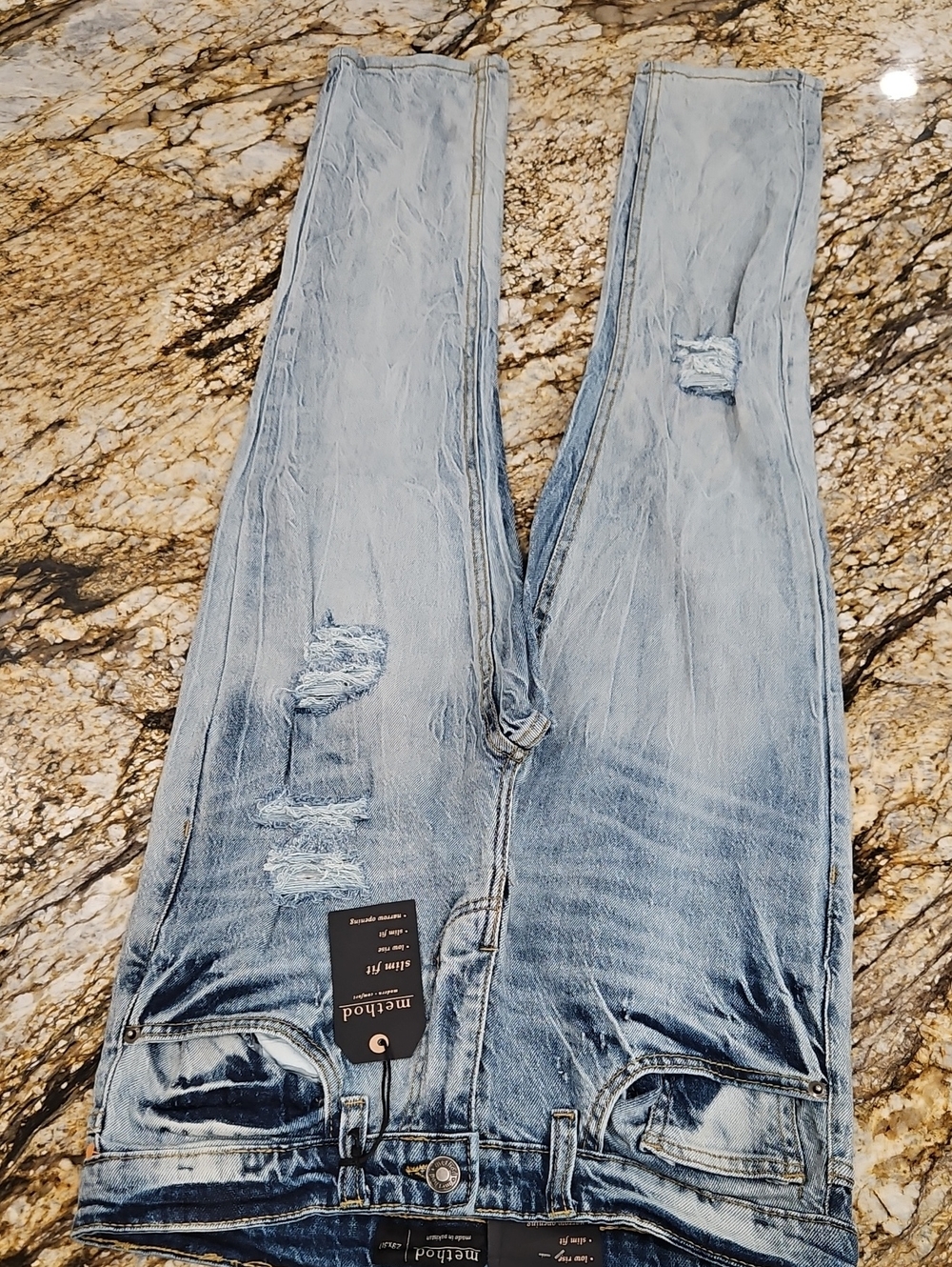 METHOD Men's Blue Distressed Men’s Jeans. Size 29/30